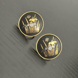 AMITA Japan Screw Back Gold Inlay Damascene Artwork Vintage Earrings